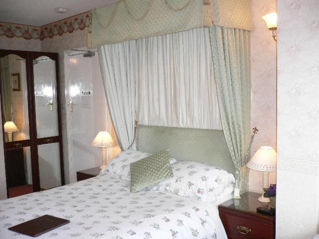 Moonraker House Hotel Stratford-upon-Avon Værelse billede