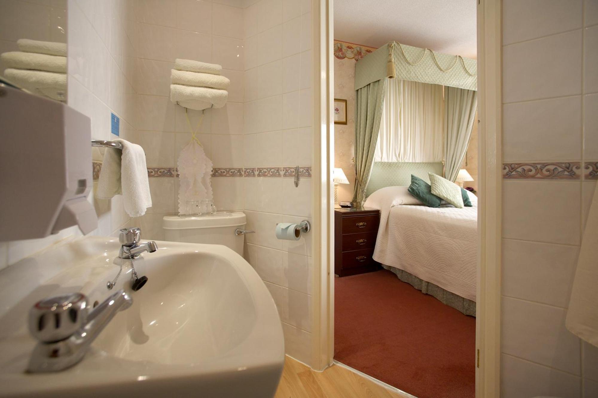 Moonraker House Hotel Stratford-upon-Avon Eksteriør billede